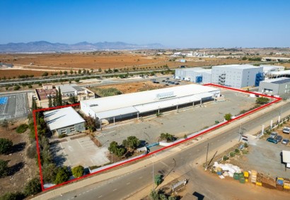 Kokkinotrimithia, Никосия Warehouse На продажу | 32640