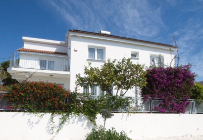 Larnaca, Ларнаки Полуотдельный Дом На продажу | 37806