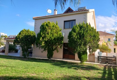 Ayios Athanasios, Лимассол Отдельная вилла В аренду | 37952