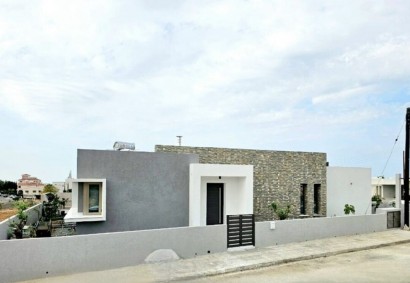 Paphos Town, Пафос Бунгало На продажу | 38419