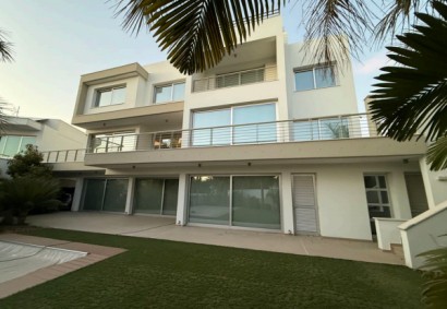 Ayios Athanasios Отдельная вилла На продажу | 42116