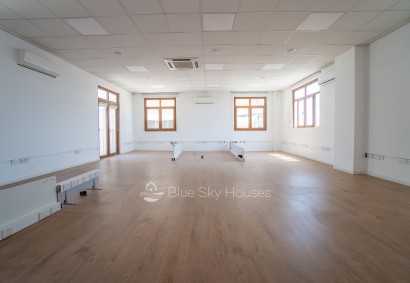 Potamos Germasogeias, Лимассол Офис В аренду | 45070