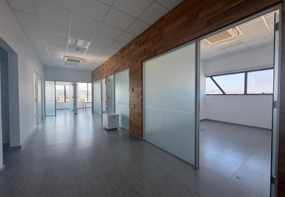 Kapsalos, Лимассол Офис В аренду | 48639AA