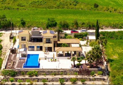 Stroumbi, Пафос Отдельная вилла На продажу | 48744