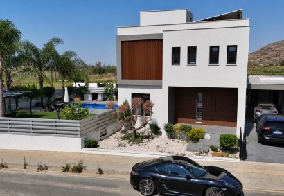 Oroklini, Ларнаки Отдельная вилла На продажу | 48894