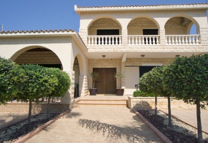 Paphos Town, Пафос Отдельная вилла На продажу | 50413