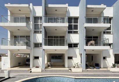 Oroklini, Ларнаки Танхаус На продажу | 50812