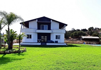 Pissouri, Лимассол Отдельная вилла На продажу | 7454